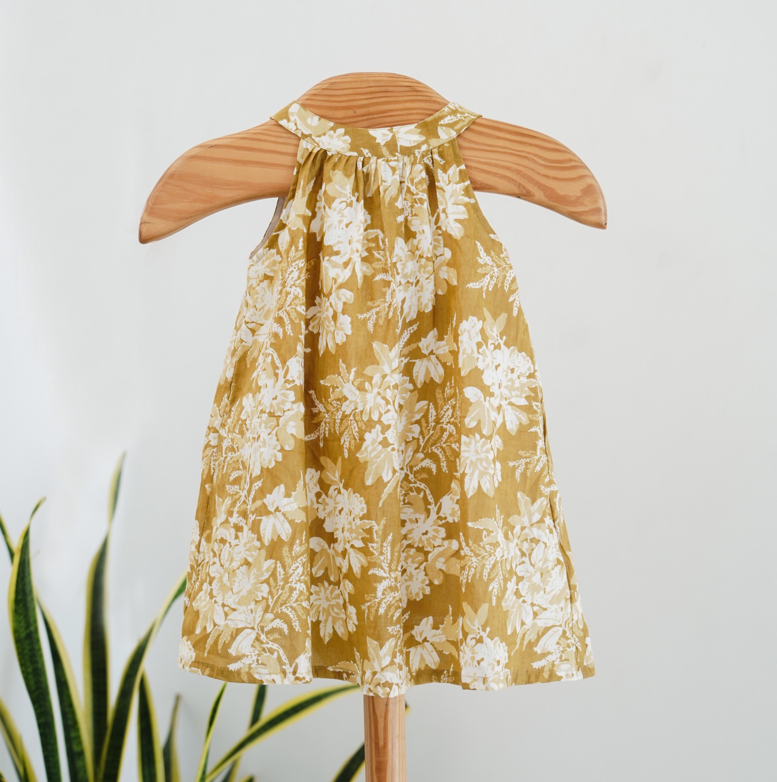 baby girl sleeveless frock